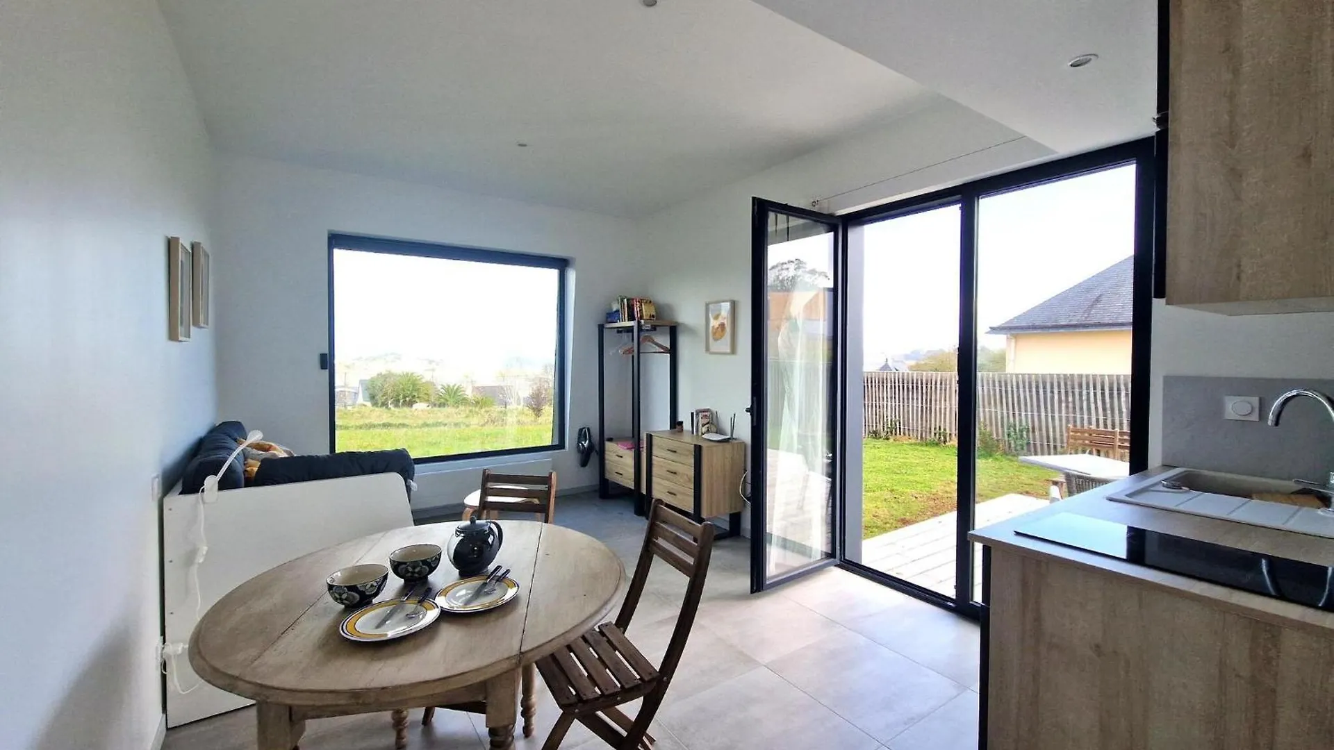 Studio With Terrace And Superb Sea View Locquirec 0*,  Frankrig